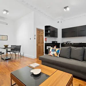https://apartment-2-48-bishopsgate.brighton-hotels-england.com